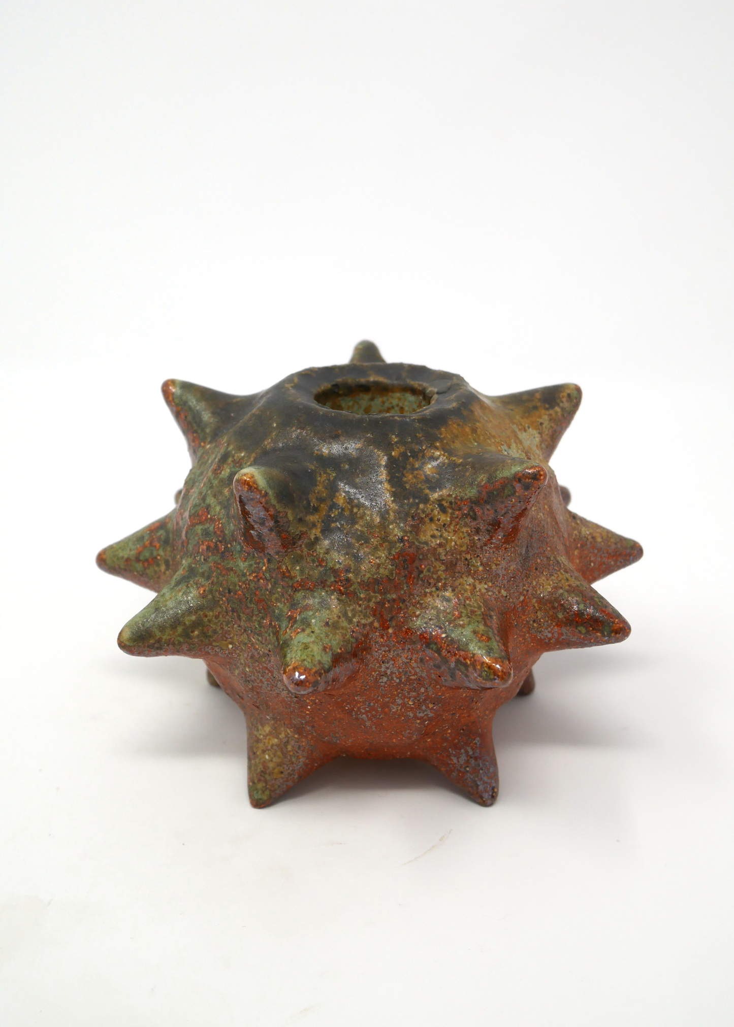 Star candlestick holder