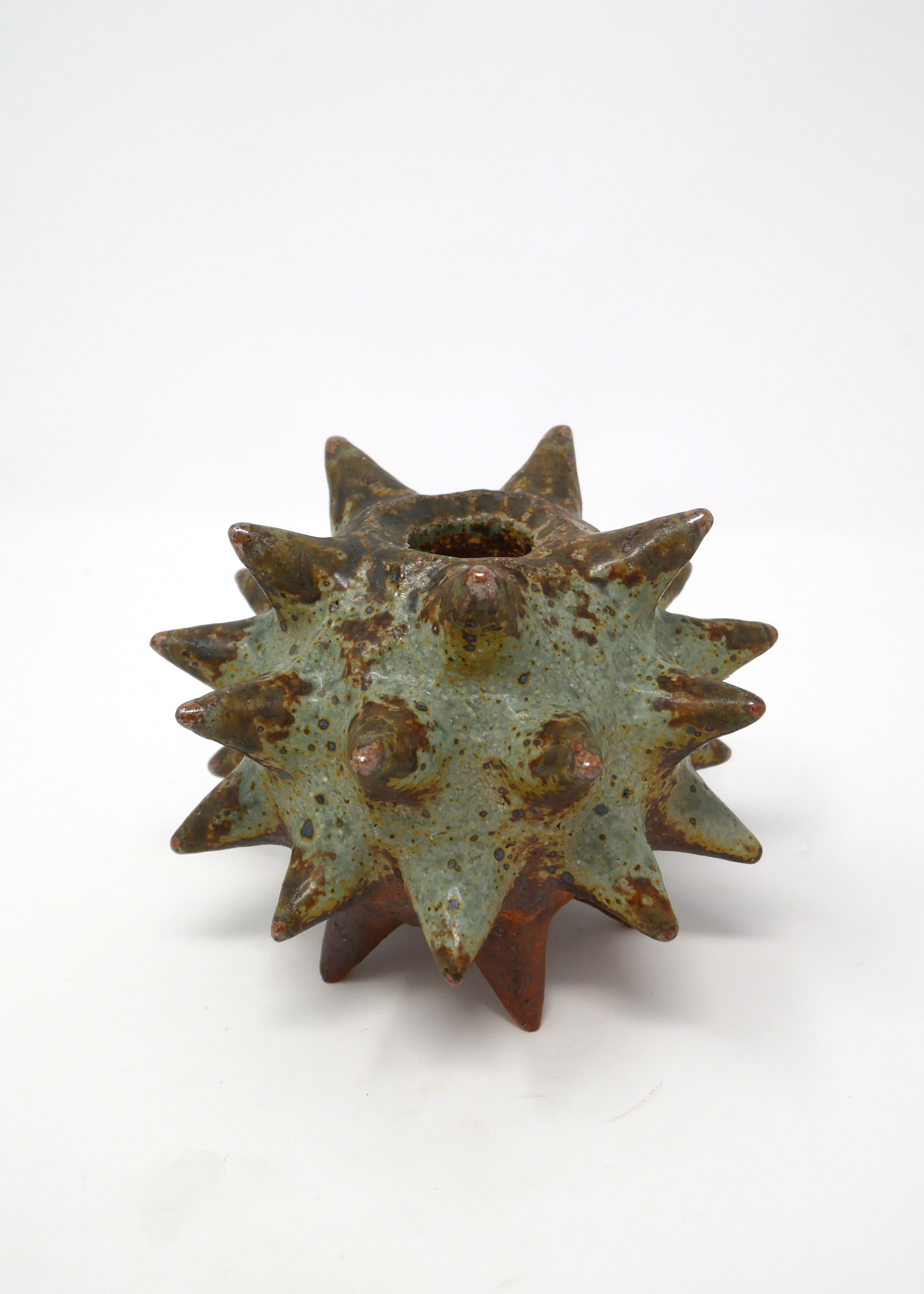 Star candlestick holder