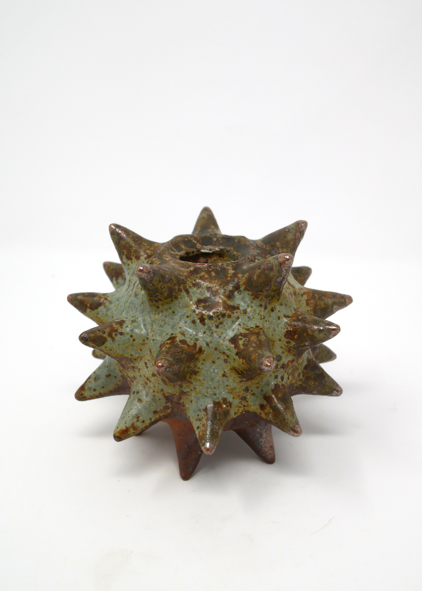 Star candlestick holder