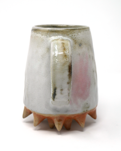 Spiked-bottom mug